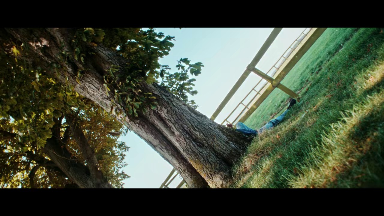 Libre (2024) AMZN WEB-DL Hindi + En Fr 720p HEVC DDP 5.1 ESub.mkv.0002